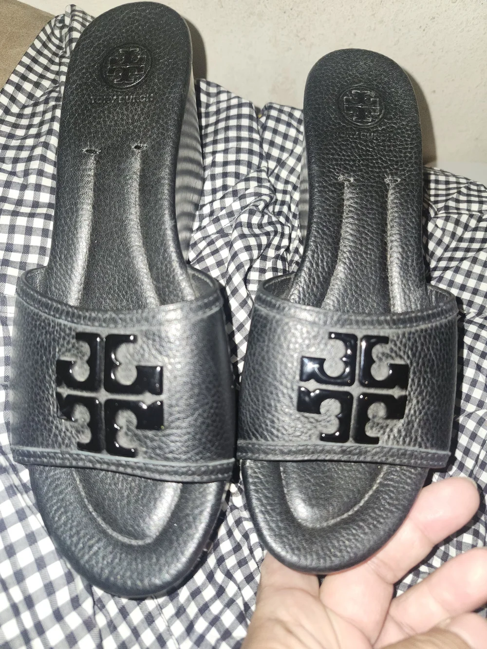 Tory burch lowell pebble blaxk wedge sandals clean uppers
